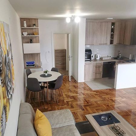 S&D Apartman Lukavica Εξωτερικό φωτογραφία